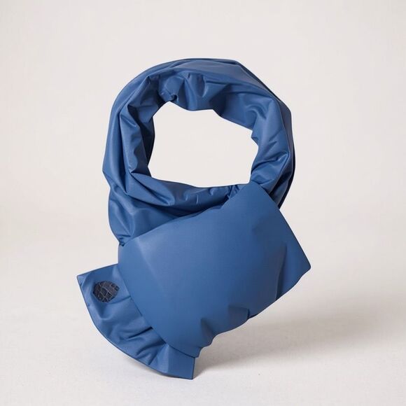 Stio Fernos Insulated Scarf Larkspur Blue Lightweight Outdoor Performance Gear - Picture 3 of 3